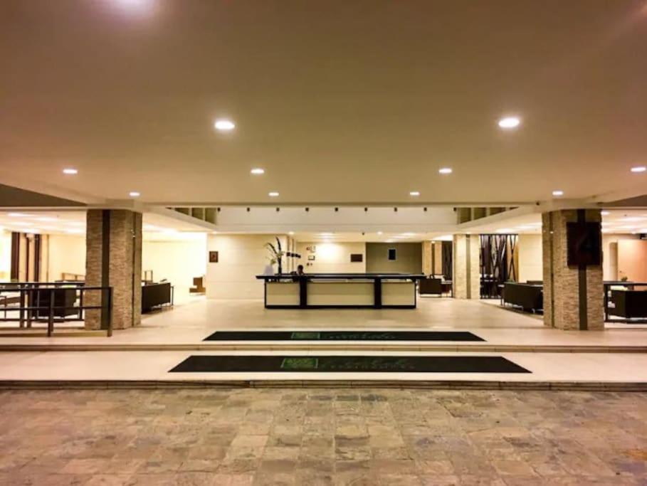 Affordable Condotel Near Manila Airport Dış mekan fotoğraf